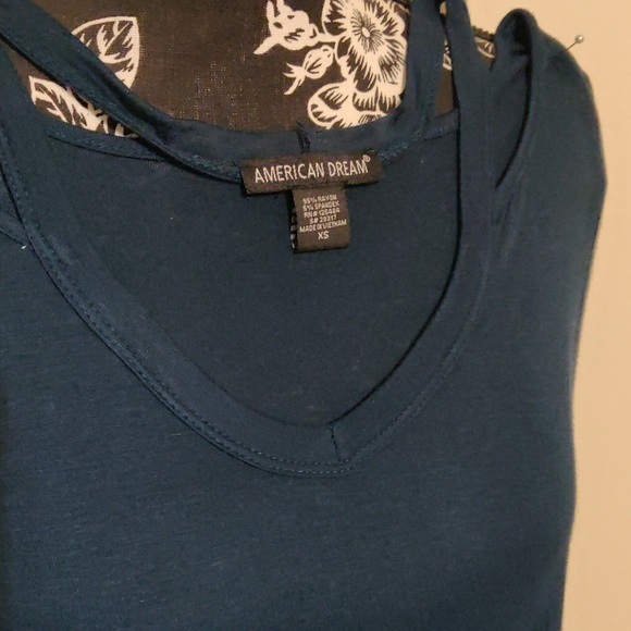 Blouse - Picture 2 of 2